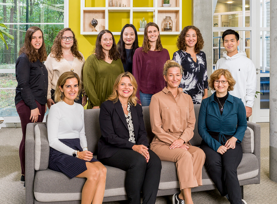MPI group MmL