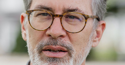 Michael Erard headshot