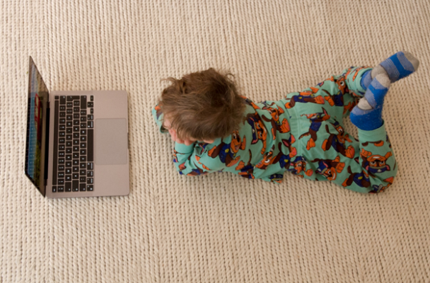  Image of child engaging in passive screen exposure. Copyright Julien Mayor