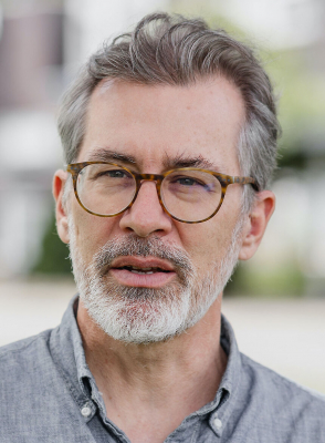 Michael Erard headshot